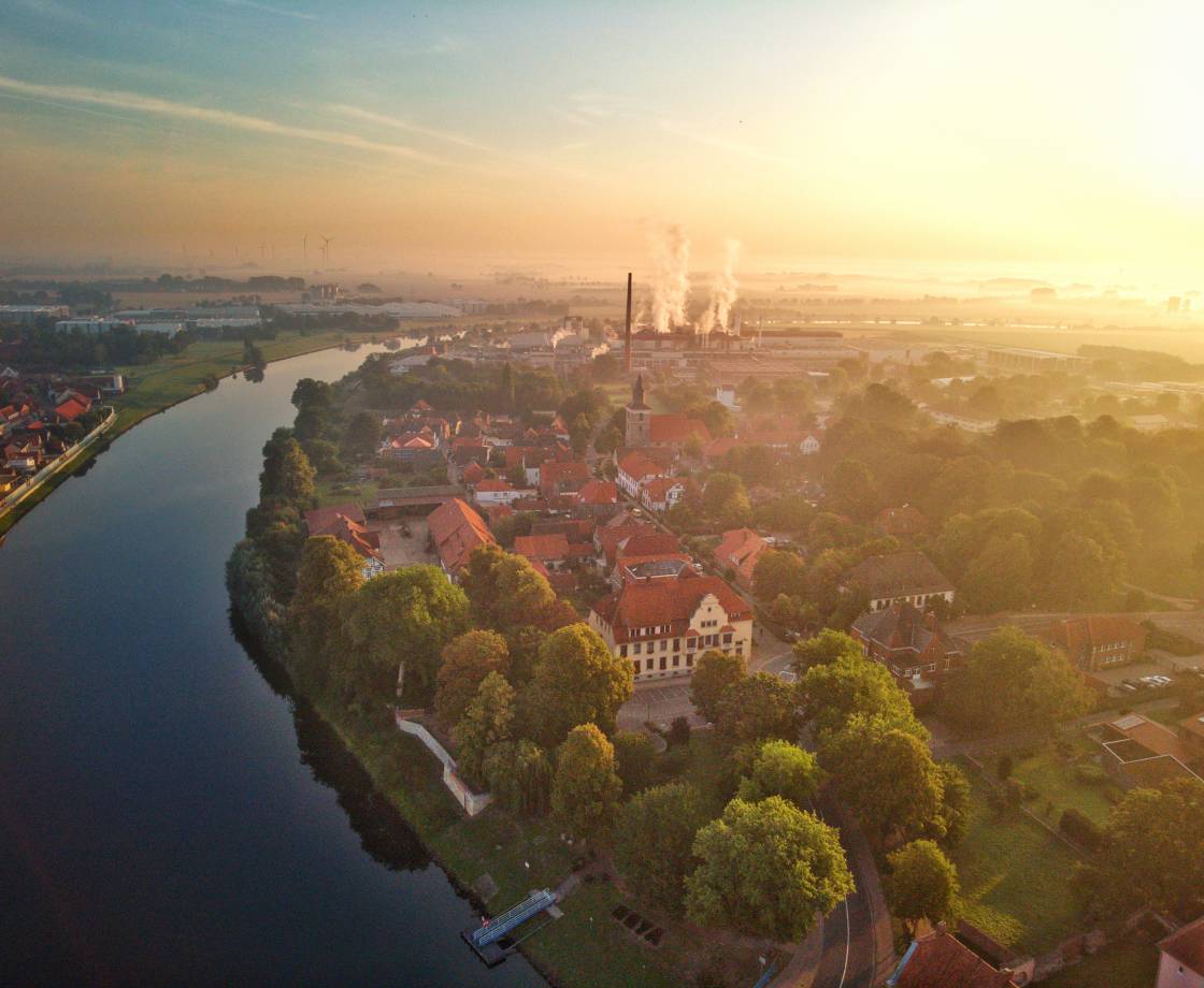 Luftaufnahme der Stadt Bücken